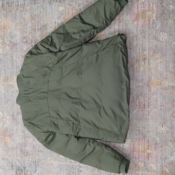 Lululemon Weightless Wunder Reversible Jacket - Picture 4 of 12